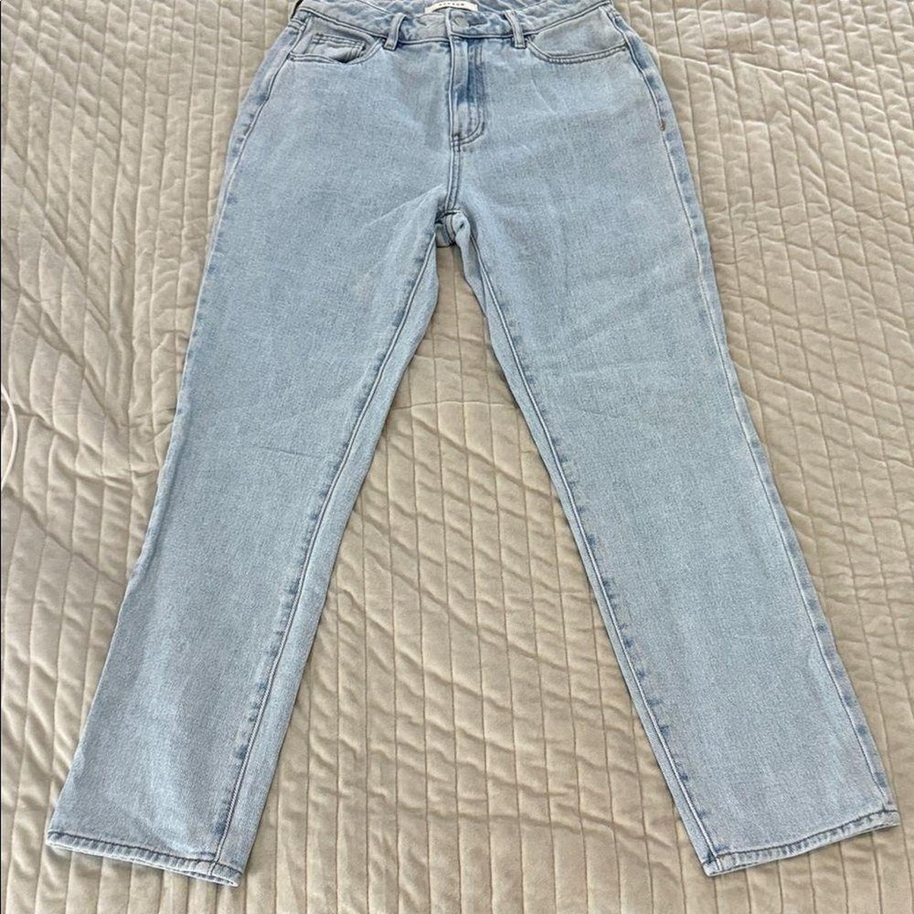 Elevate your everyday style with these PacSun high-rise straight-leg jeans in...